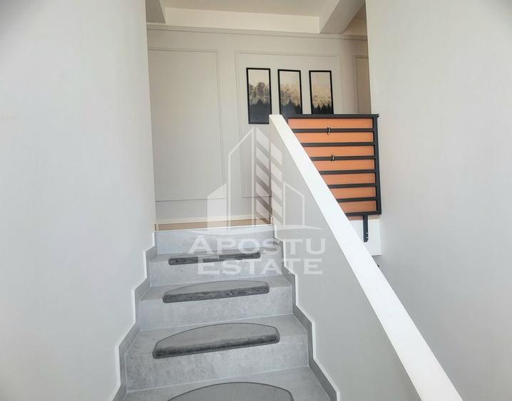 Duplex cu 4 camere cu Canalizare în Dumbrăvița