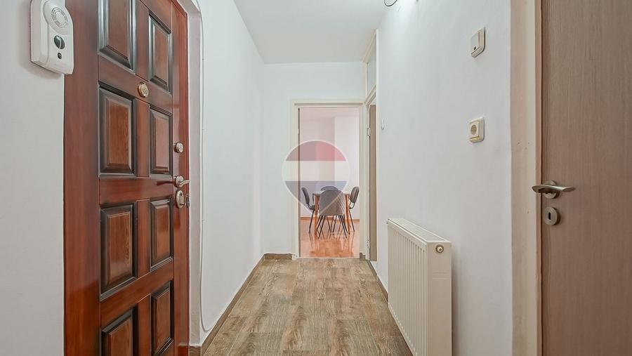 Apartament cu 2 camere decomandat, mobilat în Central