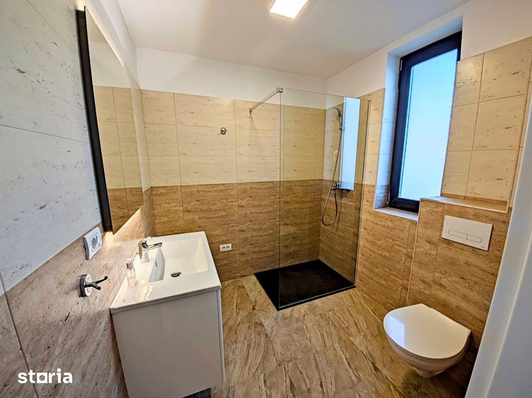 Casă cu 4 camere cu Teren 500 Mp în Ghiroda