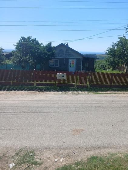 Teren de 1380 mp, în Seciu