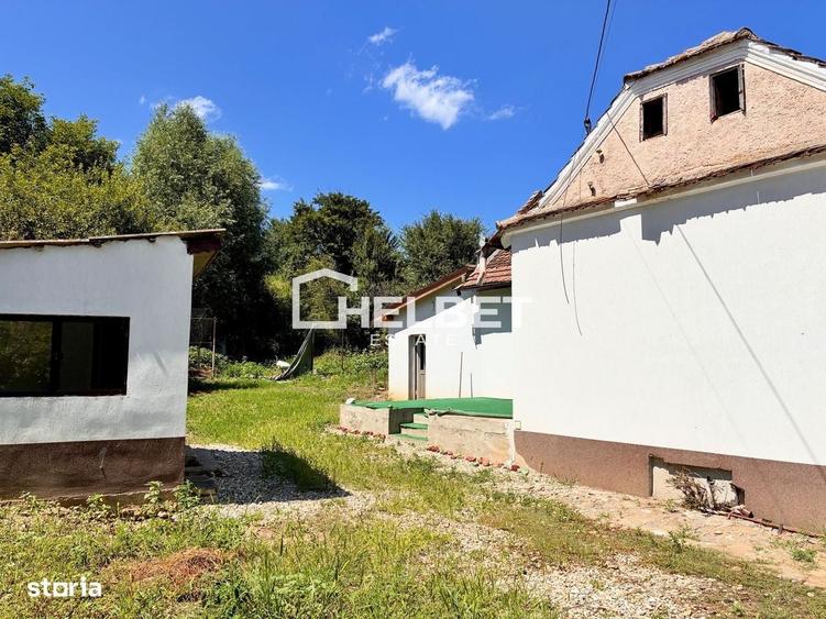Casă cu 3 camere cu Teren 1030 Mp în Iarăș