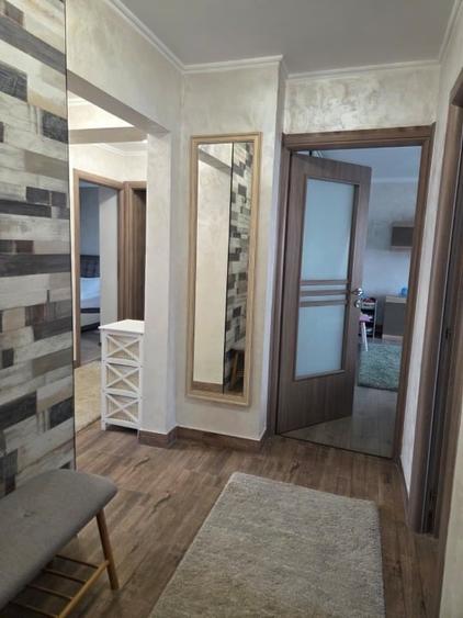Apartament 3 camere, 2 balcoane, 2 bai, zona 1 Mai, Ramnicu Valcea - 10