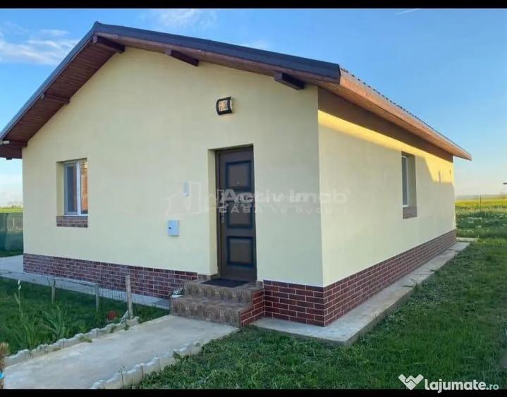 Casă cu 3 camere cu Teren 400 Mp în Central