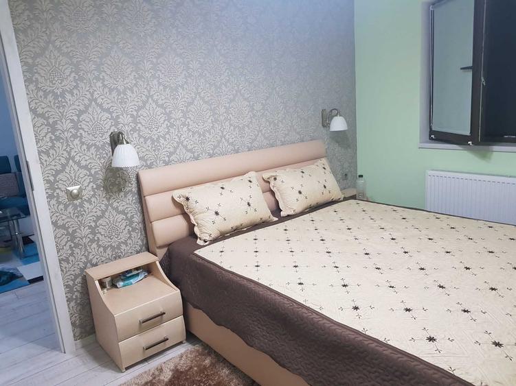 Apartament cu 3 camere decomandat în Florești