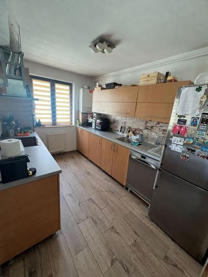 Apartament cu 3 camere decomandat, mobilat în Exterior Sud