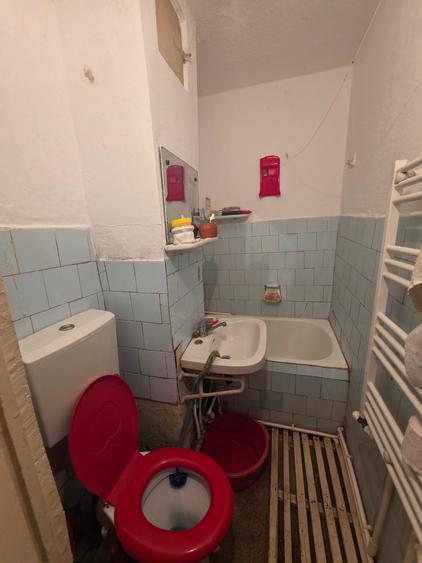 Apartament cu 2 camere semidecomandat în Hipodrom