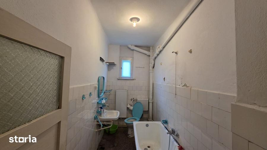 Apartament cu 4 camere în Sub Arini