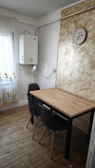 Apartament cu 3 camere semidecomandat în Mănăștur