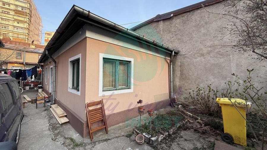Casă individuală cu 6 camere cu Canalizare în Ștefan cel Mare