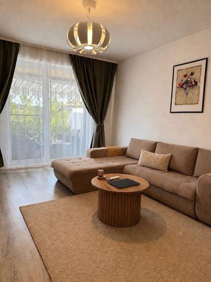 Apartament cu 2 camere decomandat în Central
