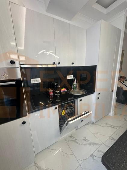 Apartament cu 2 camere decomandat, mobilat în Mamaia-Sat
