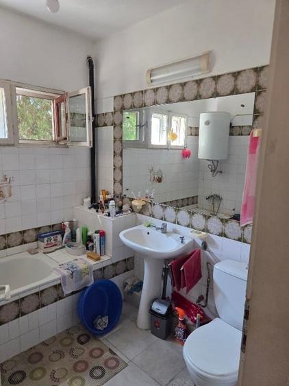 Casă individuală cu 5 camere cu Canalizare în Peciu Nou