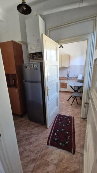 Apartament cu 2 camere semidecomandat, mobilat în Cotroceni