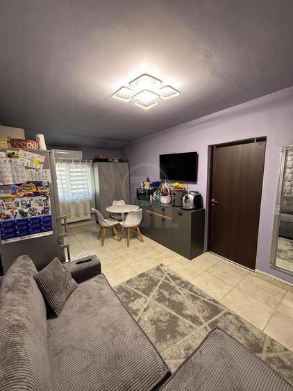 Apartament cu 2 camere decomandat în Florești