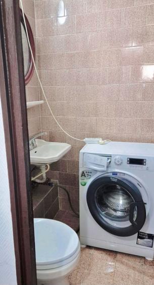 Apartament cu 3 camere decomandat în Obor