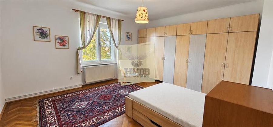 Apartament cu 4 camere circular, mobilat în Sub Arini