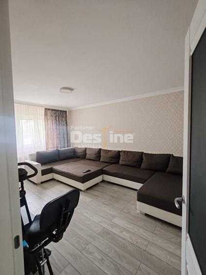 Apartament cu 2 camere decomandat în Gară