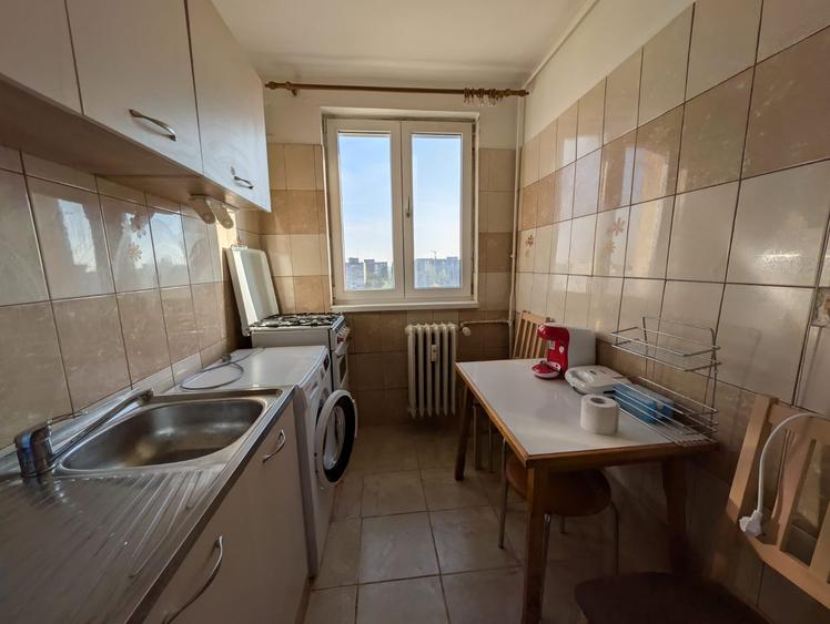 Apartament cu 2 camere decomandat în Drumul Taberei