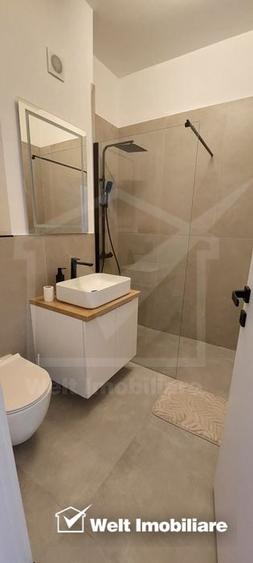 Apartament cu 2 camere semidecomandat, mobilat în Florești