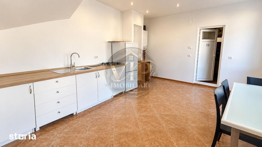 Casă cu 4 camere cu Teren 597 Mp în Tolstoi