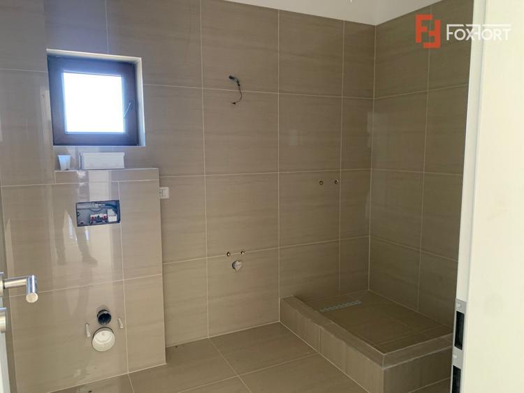 Duplex cu 3 camere cu Canalizare în Moșnița Veche