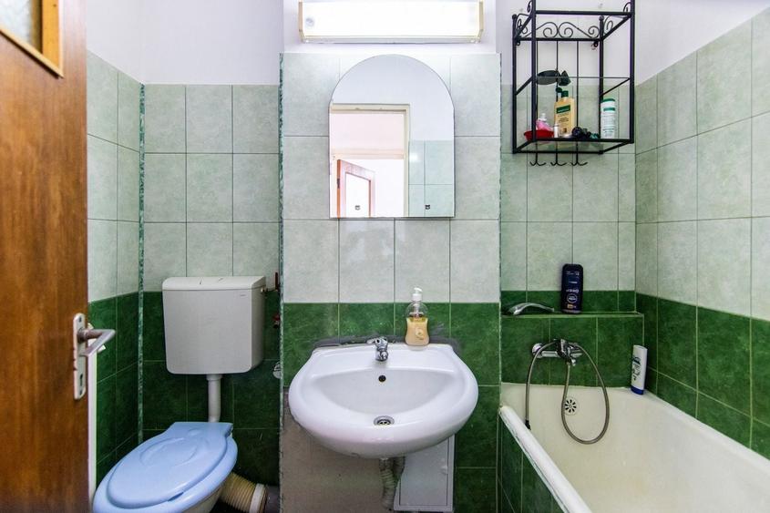 Garsonieră decomandată în Gorjului