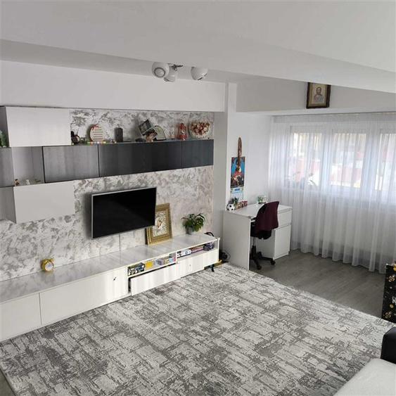 Apartament cu 2 camere decomandat, mobilat în Burdujeni