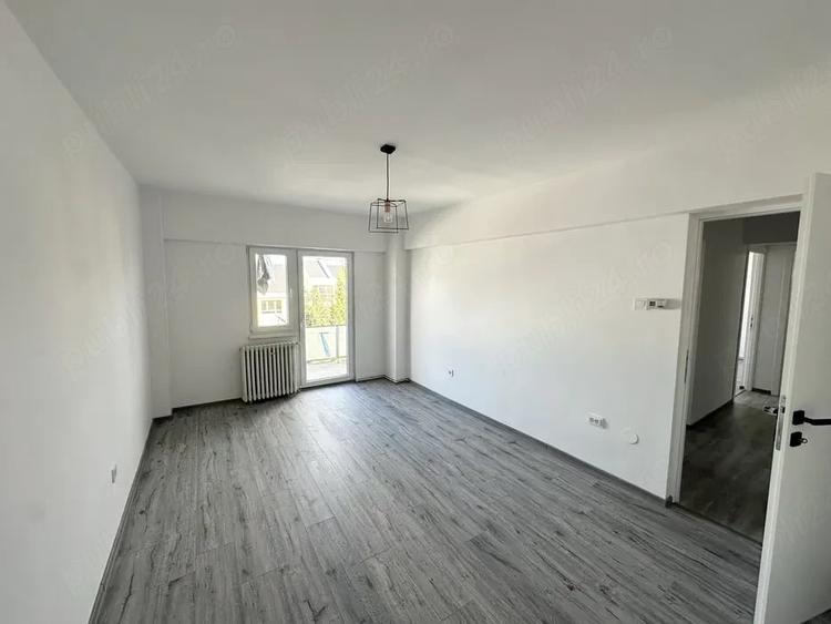 Apartament cu 2 camere decomandat în Lenin