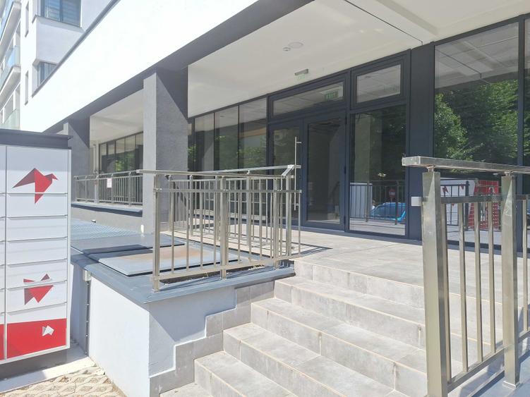 Spațiu comercial, de 346 mp, în Nord