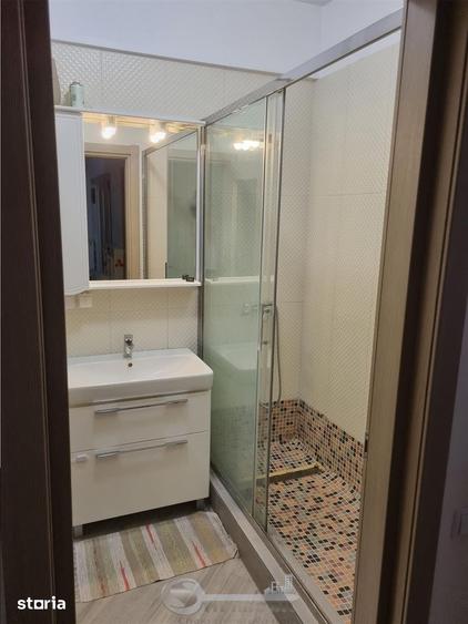 Apartament cu 3 camere decomandat în Ciurea