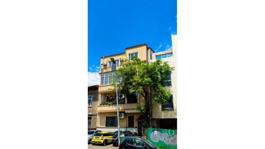 Apartament cu 3 camere decomandat, mobilat în Cișmigiu