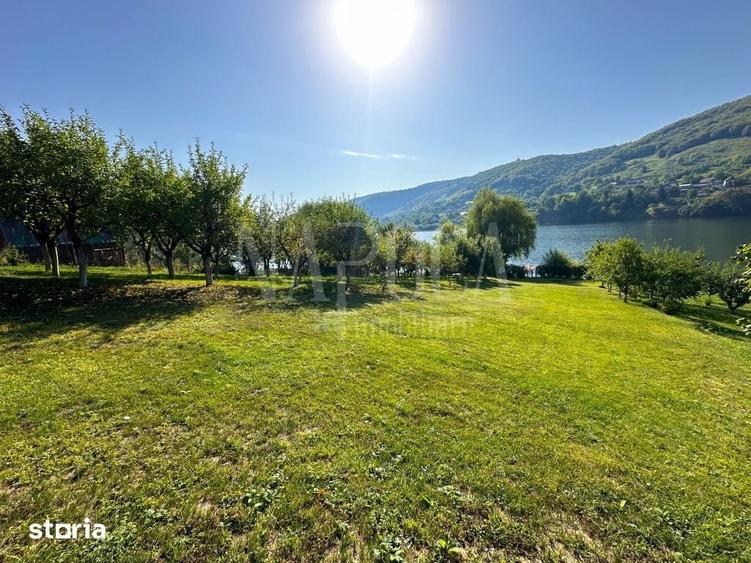 Teren de 1830 mp, în Gilău