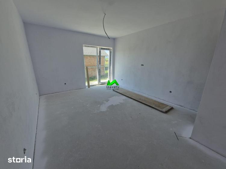 Casă cu 4 camere cu Teren 260 Mp în Șura Mică