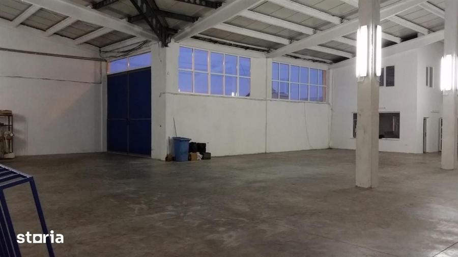Spațiu comercial, de 610 mp, în Vest