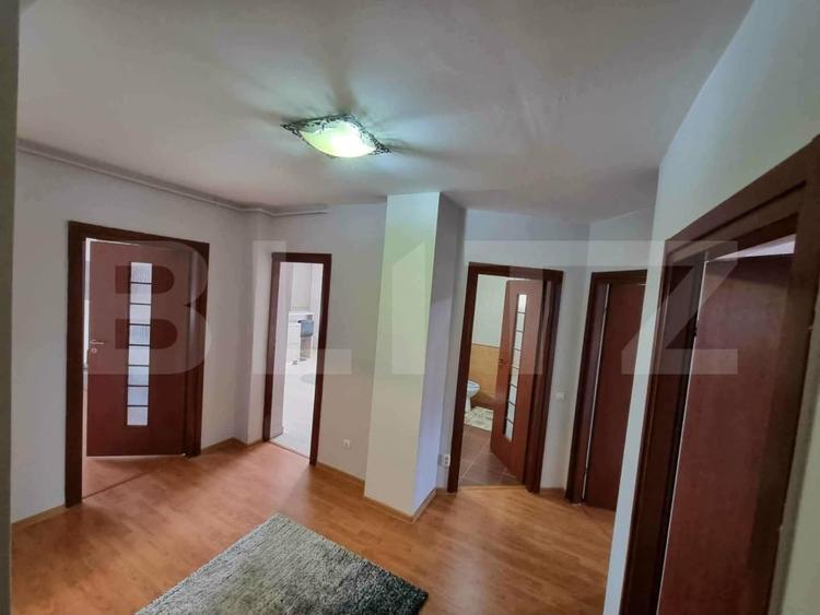 Apartament cu 3 camere decomandat, mobilat în Unirea