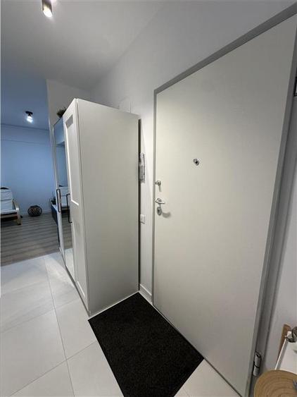 Apartament cu 2 camere semidecomandat, mobilat în Titan