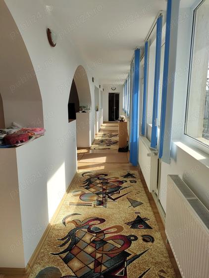 Casă cu 3 camere cu Teren 3500 Mp în Central