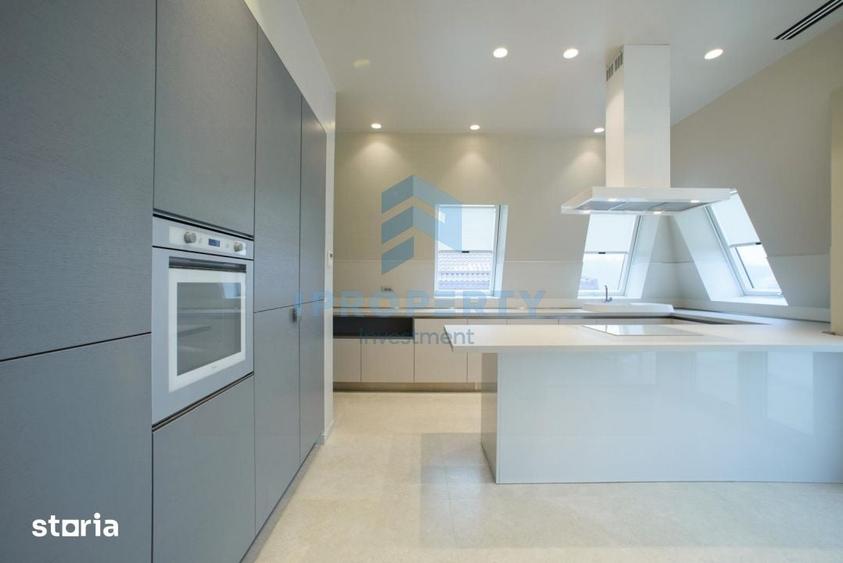 Apartament cu 5 camere în Central