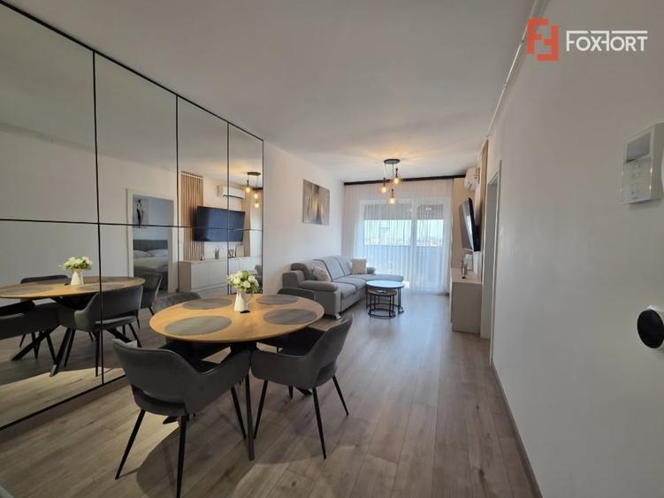 Apartament cu 2 camere semidecomandat, mobilat în Intim