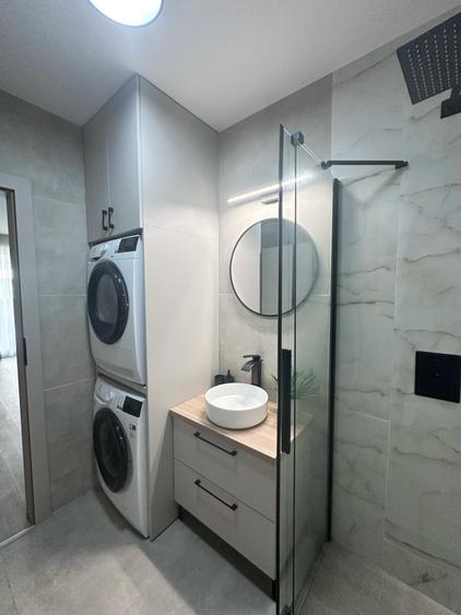 Apartament modern, suprafata utila 75 mp + 82mp terasa, cu 2 locuri  de parcare - 8