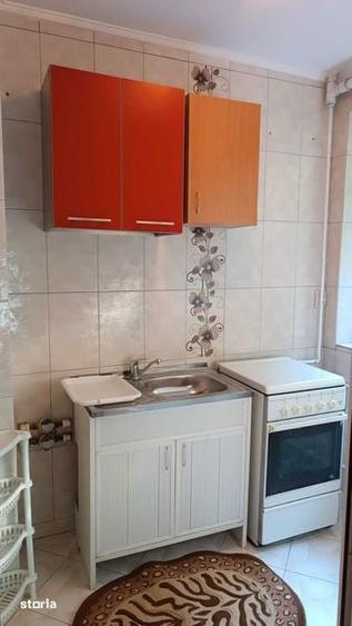 Garsonieră decomandată în Berceni
