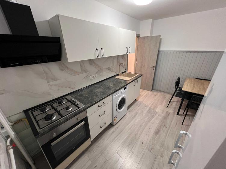 Apartament cu 2 camere decomandat în 1 Decembrie 1918