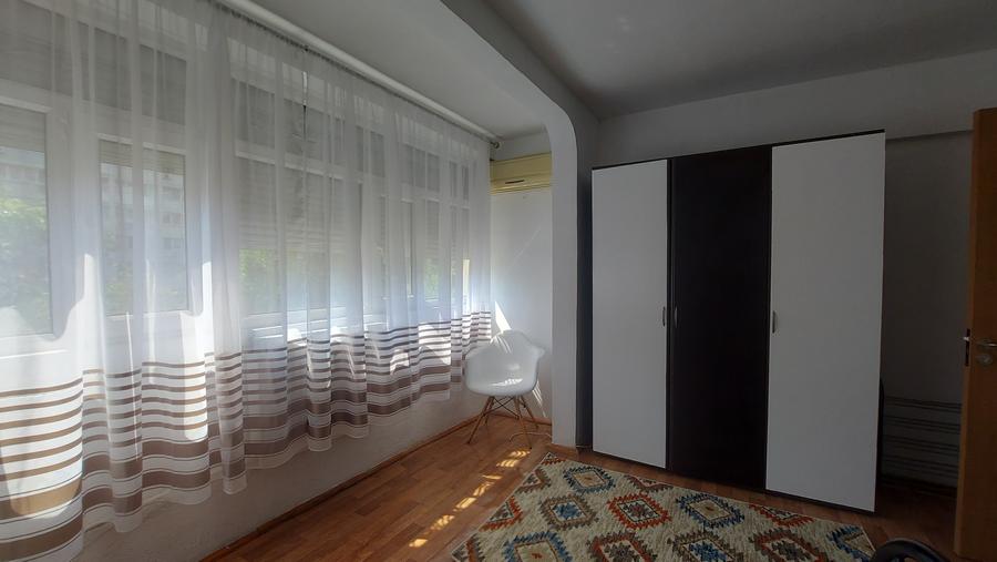 Apartament cu 2 camere decomandat în Cantemir