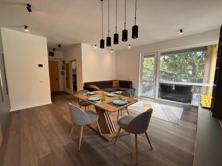 Apartament cu 2 camere decomandat, mobilat în Calea București