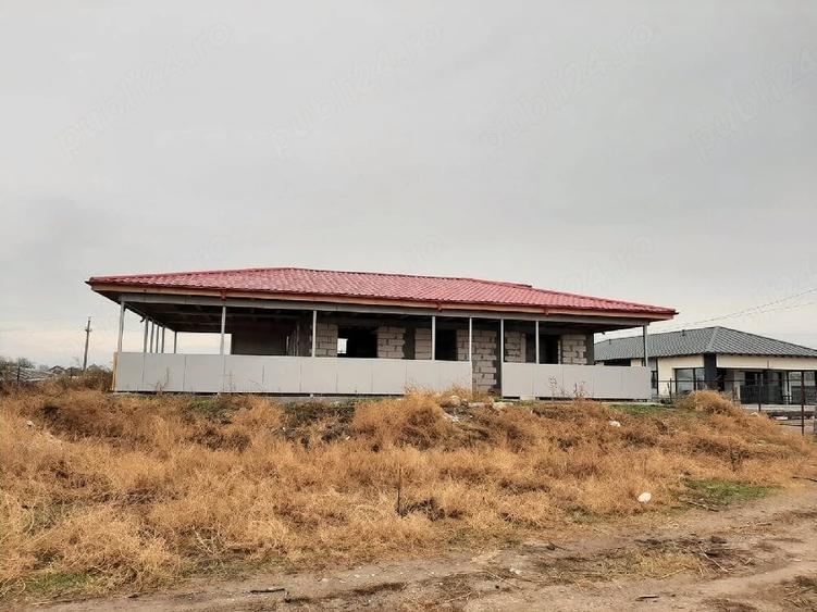 Teren de 5500 mp, în Vărsătura