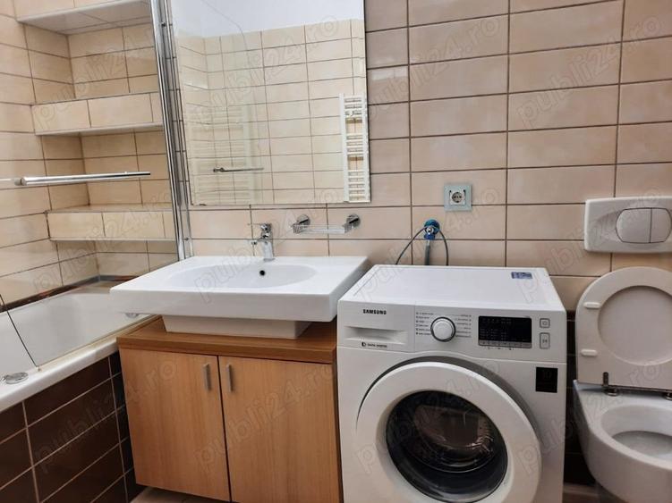 Apartament cu 3 camere decomandat, mobilat în Văcăresti