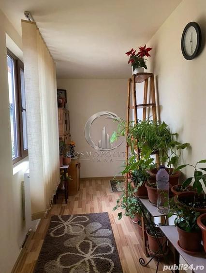 Casă individuală cu 4 camere cu Canalizare în Pietroasele