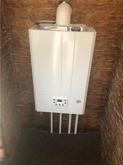 Apartament cu 5 camere decomandat în E3