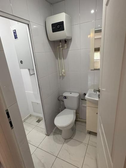 Spațiu comercial, de 45 mp, în Băilești