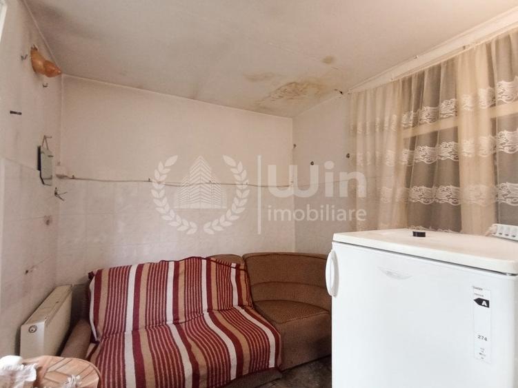 Casă individuală cu 5 camere cu Canalizare în Mărăști